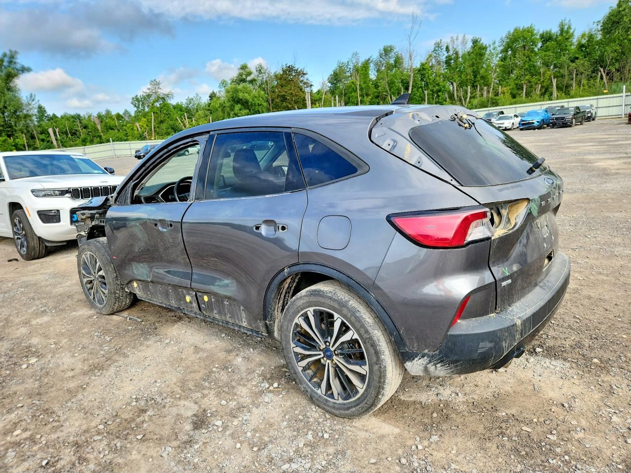 2021 FORD ESCAPE SE — Фото 2 из 14