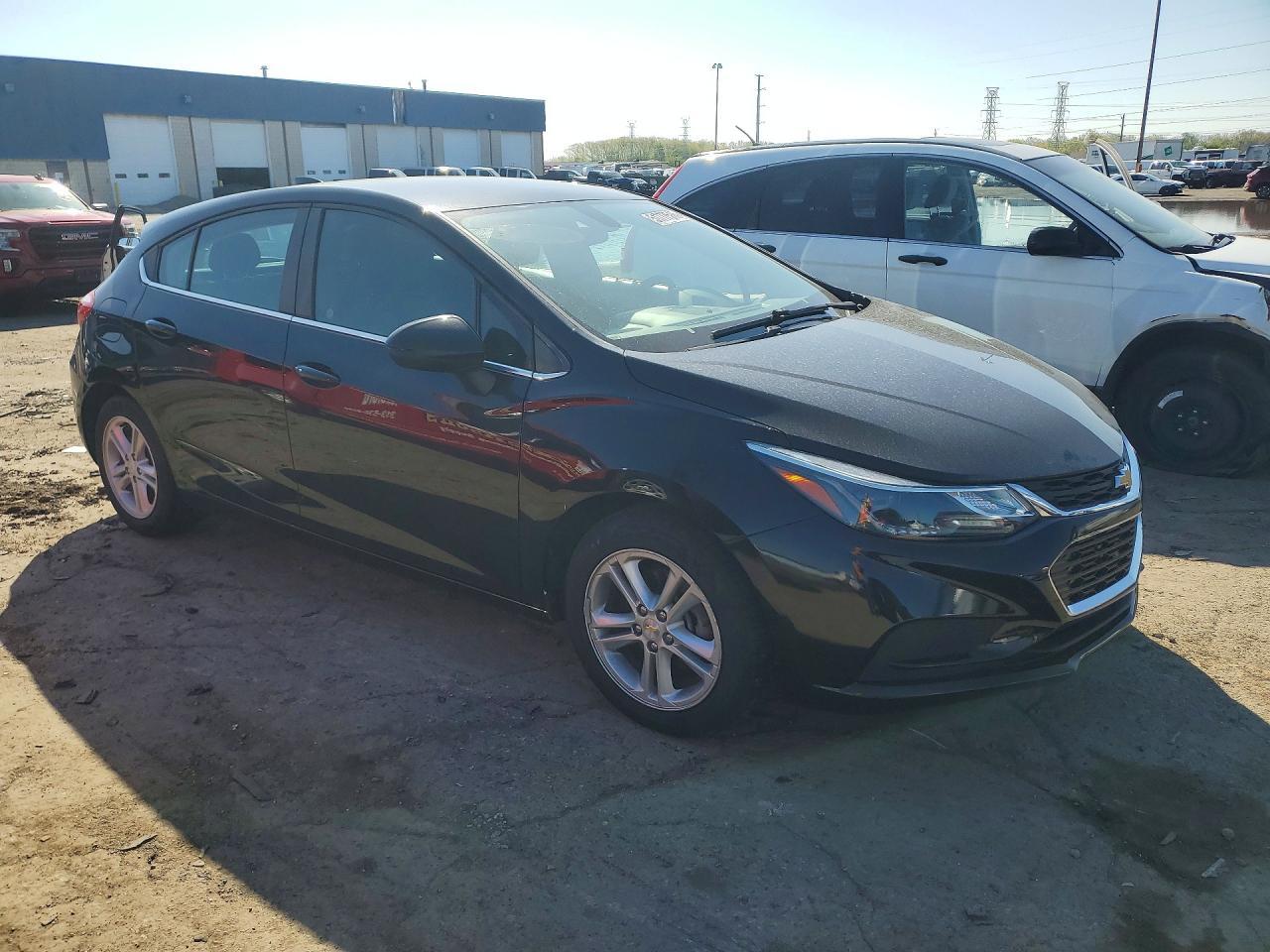 2017 CHEVROLET CRUZE LT — Фото 4 из 12