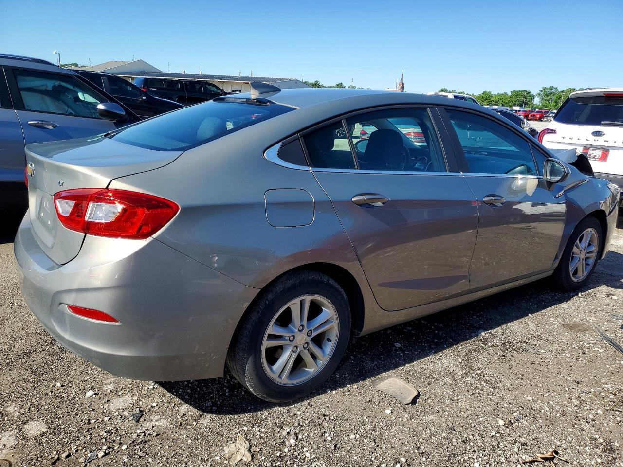 2017 CHEVROLET CRUZE LT — Фото 3 из 12