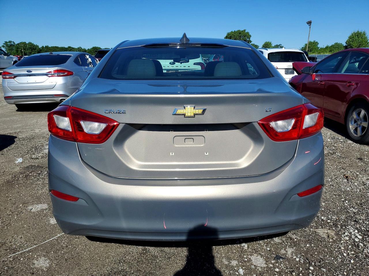 2017 CHEVROLET CRUZE LT — Фото 6 из 12
