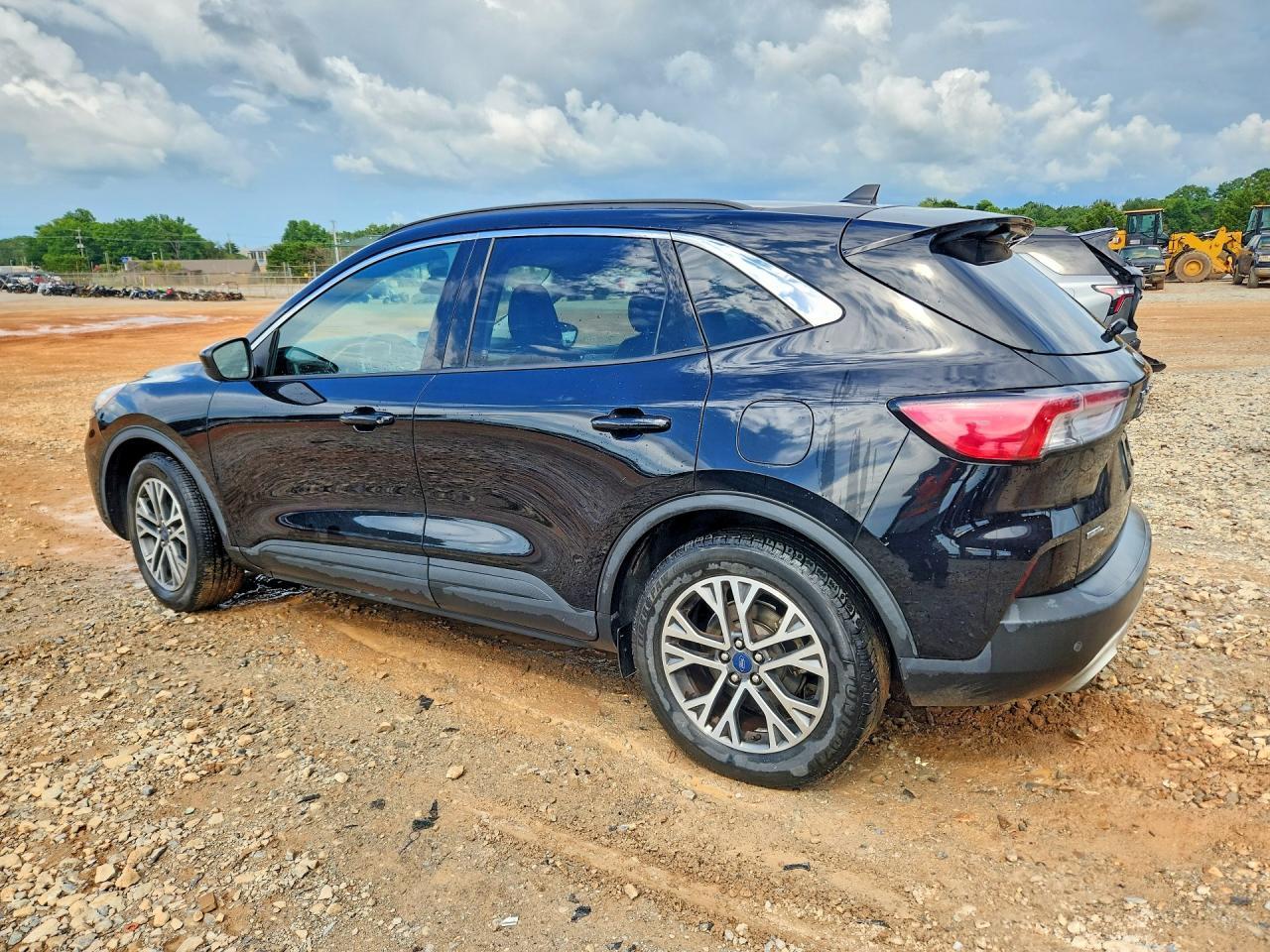1FMCU0H68MUA57924 2021 FORD ESCAPE photo no. 2