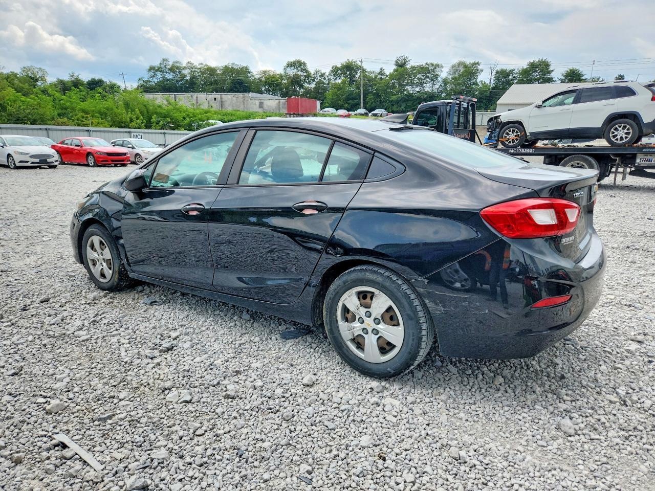 1G1BC5SM4H7118416 2017 CHEVROLET CRUZE photo no. 2