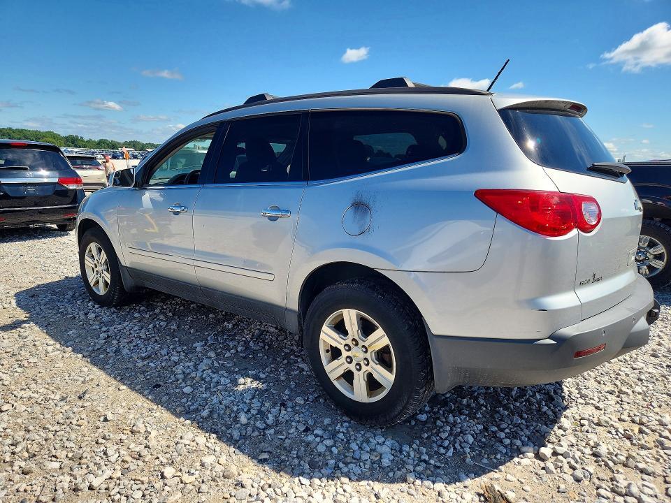 1GNKVGED8BJ352066 2011 CHEVROLET TRAVERSE photo no. 2