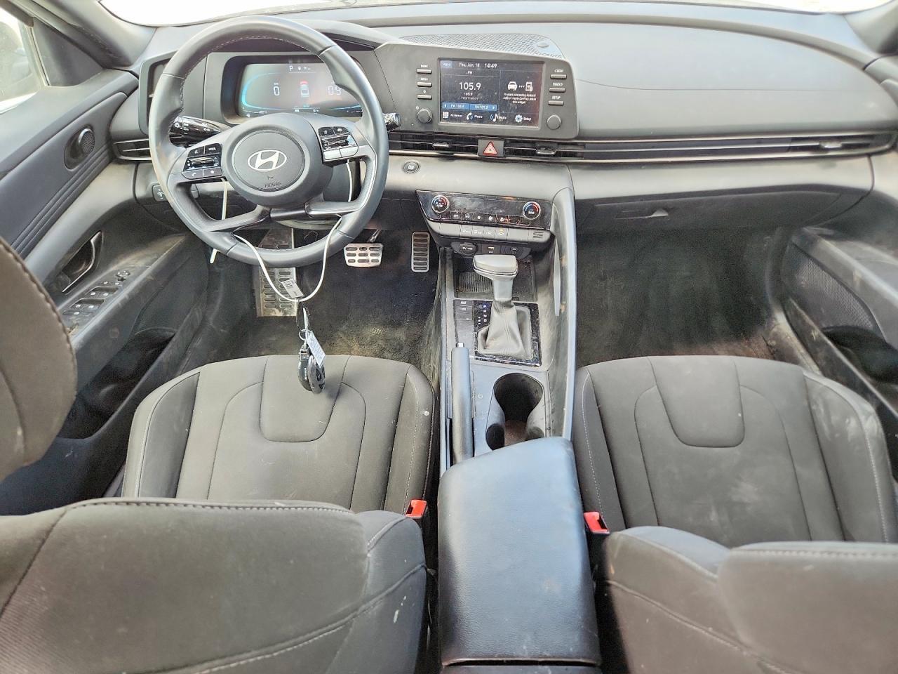 2025 HYUNDAI ELANTRA SEL SPORT — Фото 8 из 12