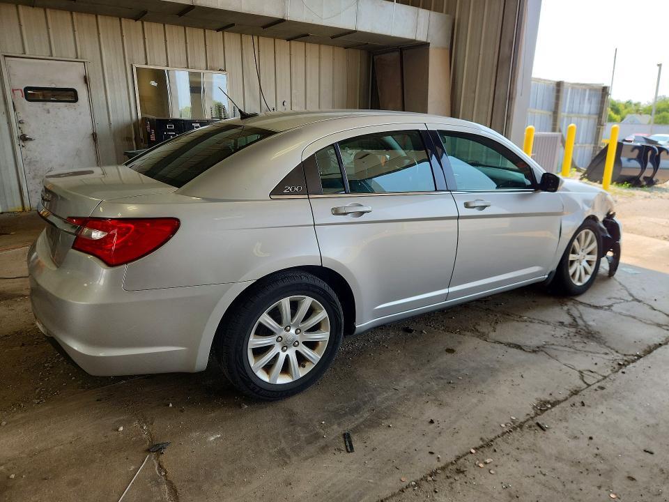 2011 CHRYSLER 200 TOURING — Фото 3 из 12