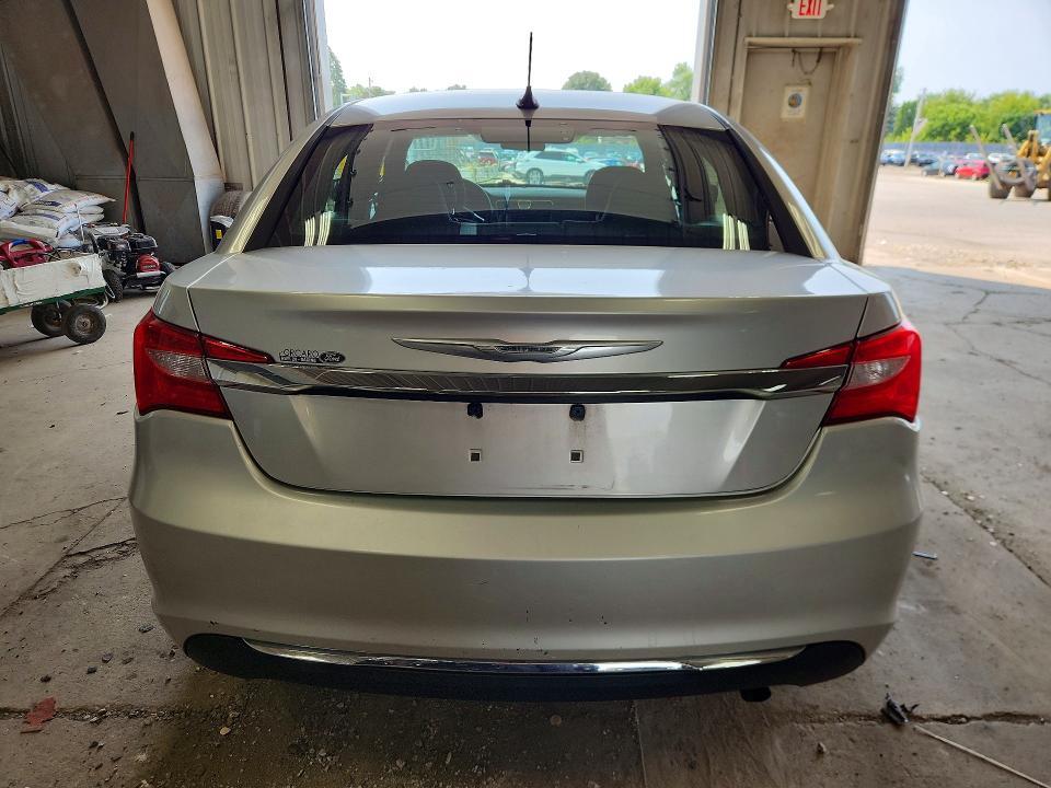 2011 CHRYSLER 200 TOURING — Фото 6 из 12