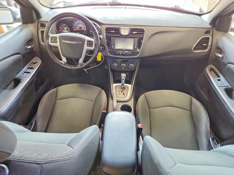 2011 CHRYSLER 200 TOURING — Фото 8 из 12