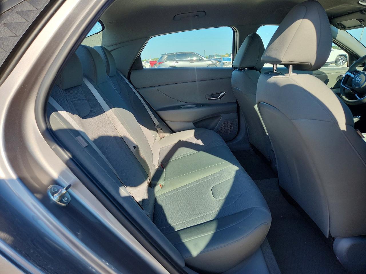 2025 HYUNDAI ELANTRA SE — Фото 10 из 13