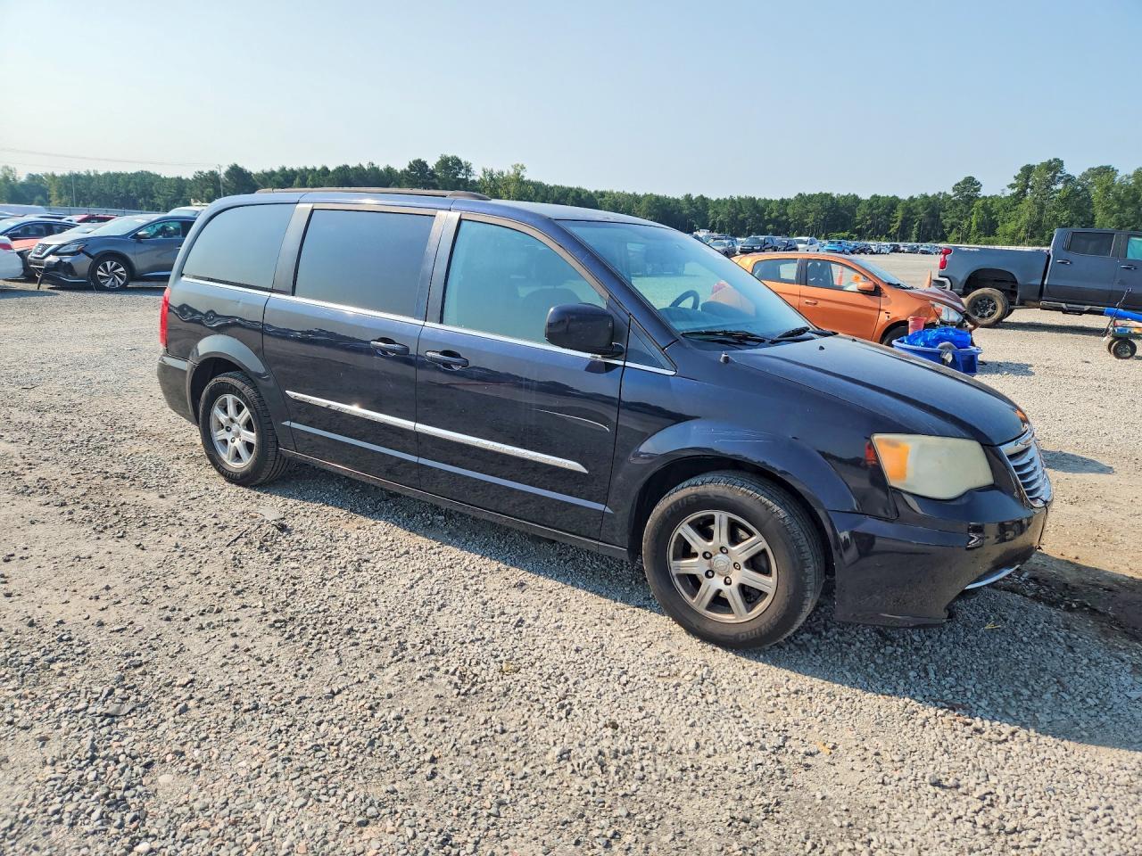 2011 CHRYSLER TOWN & COUNTRY TOURING — Фото 4 из 13
