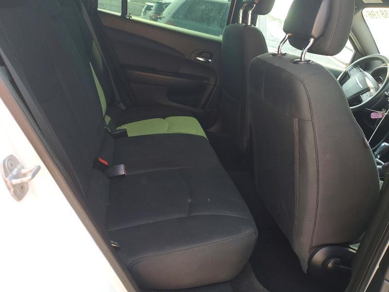1C3BC4FB2BN560449 2011 CHRYSLER 200 photo no. 10