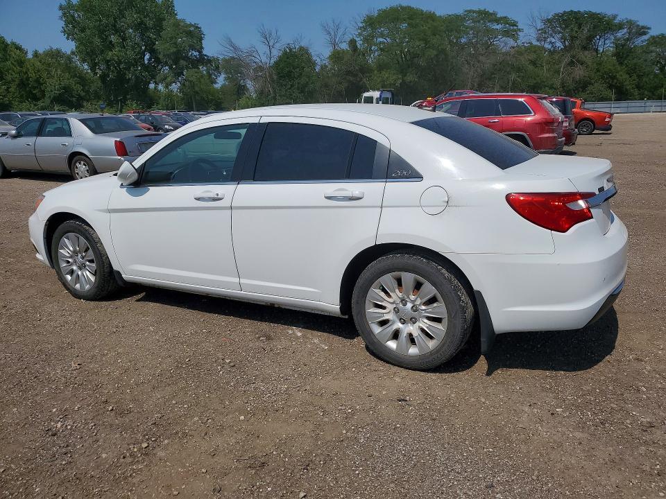 1C3BC4FB2BN560449 2011 CHRYSLER 200 photo no. 2