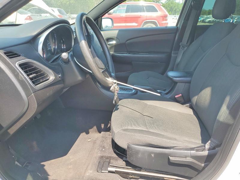 1C3BC4FB2BN560449 2011 CHRYSLER 200 photo no. 7