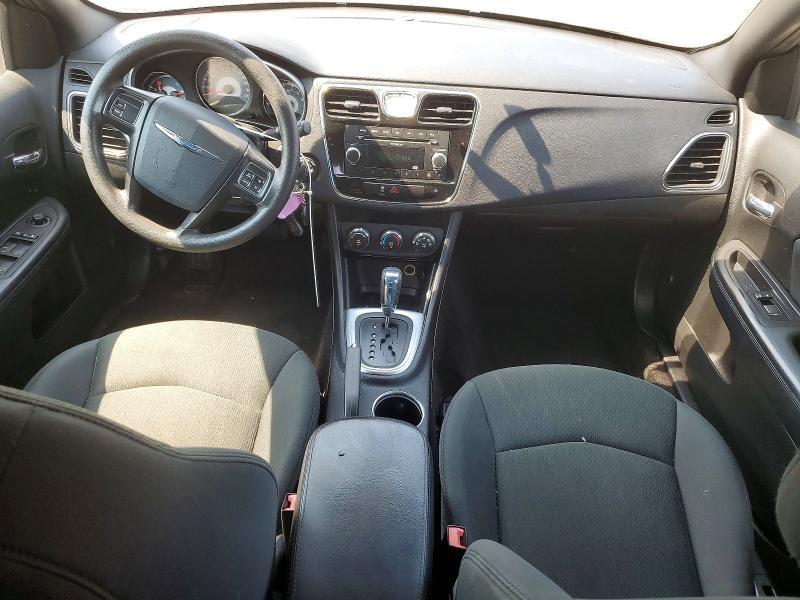 1C3BC4FB2BN560449 2011 CHRYSLER 200 photo no. 8