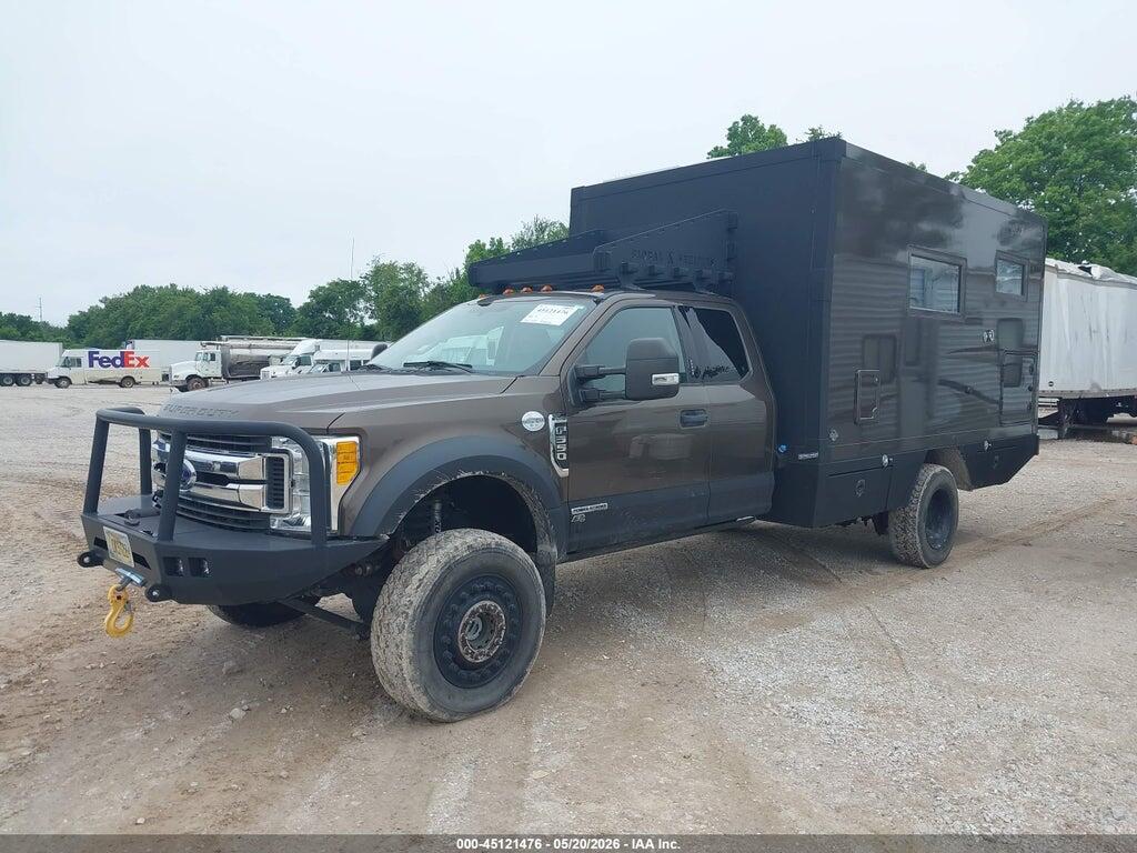 1FD0X5HT6HEC11219 2017 FORD F-550 CHASSIS photo no. 2