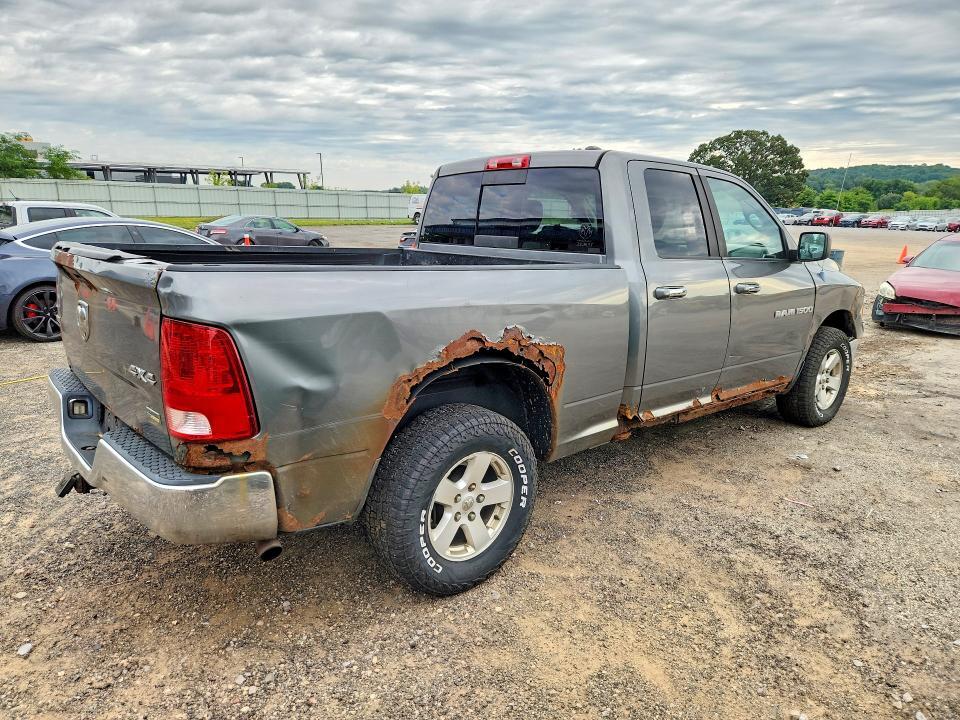 2011 DODGE RAM 1500 SLT — Фото 3 из 12