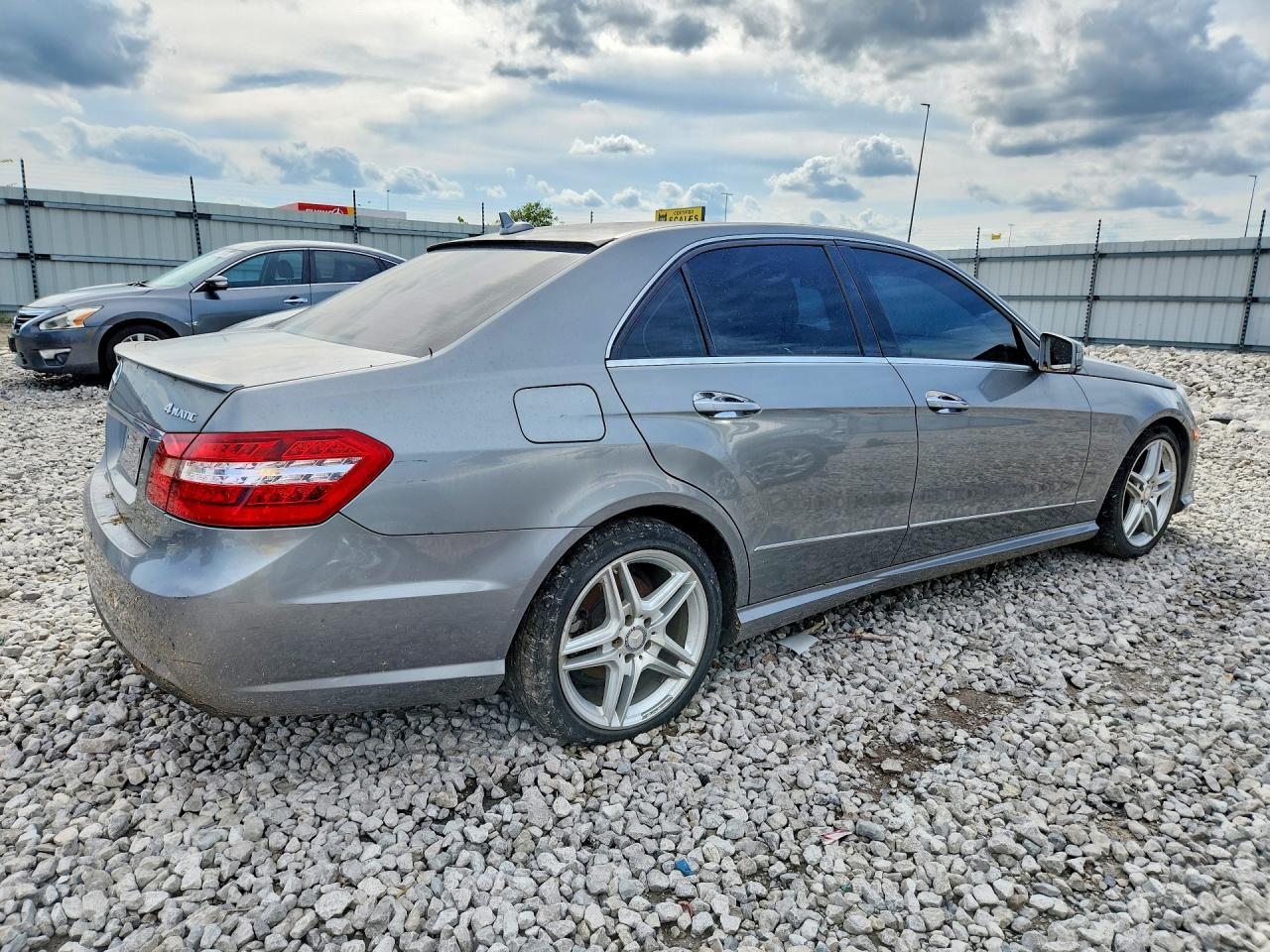 2013 MERCEDES-BENZ E 350 4MATIC — Фото 3 из 12