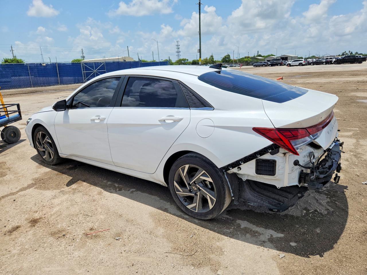 2025 HYUNDAI ELANTRA SEL — Фото 2 из 12