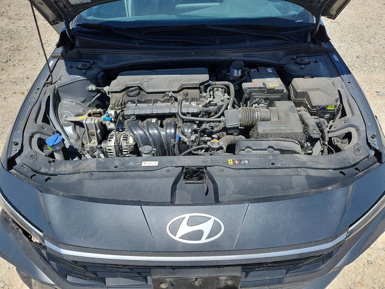 2025 HYUNDAI ELANTRA SEL SPORT — Фото 11 из 12