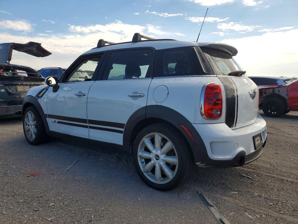 2013 MINI COOPER S COUNTRYMAN — Фото 2 из 12