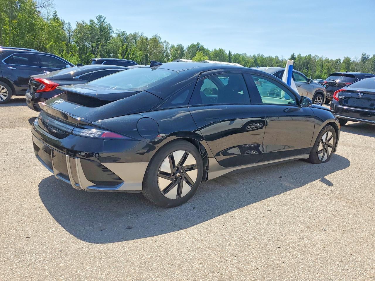 2025 HYUNDAI IONIQ 6 SEL — Фото 3 из 13