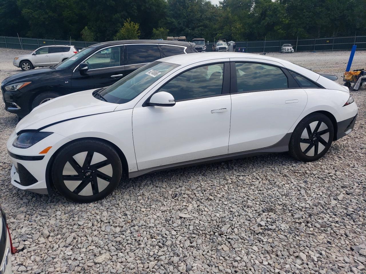 2025 HYUNDAI IONIQ 6 KMHM24AA1SA090293