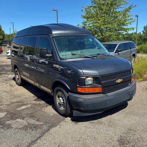 2017 CHEVROLET EXPRESS G2500 LS — Фото 2 из 14