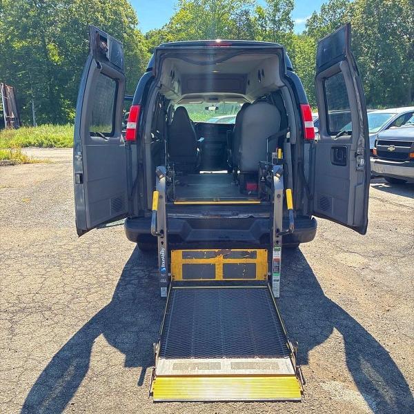 2017 CHEVROLET EXPRESS G2500 LS — Фото 6 из 14
