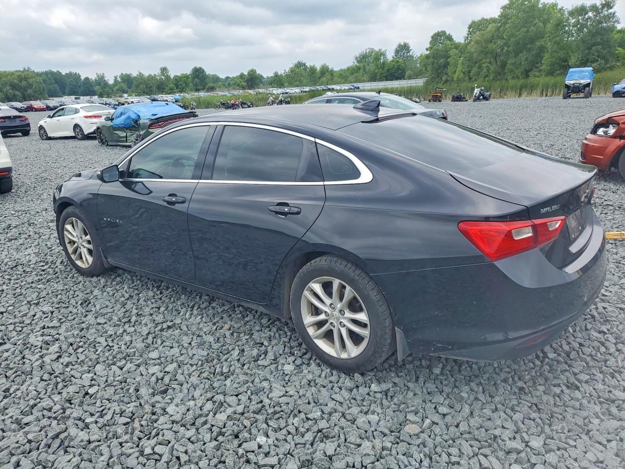 2017 CHEVROLET MALIBU LT — Фото 2 из 12