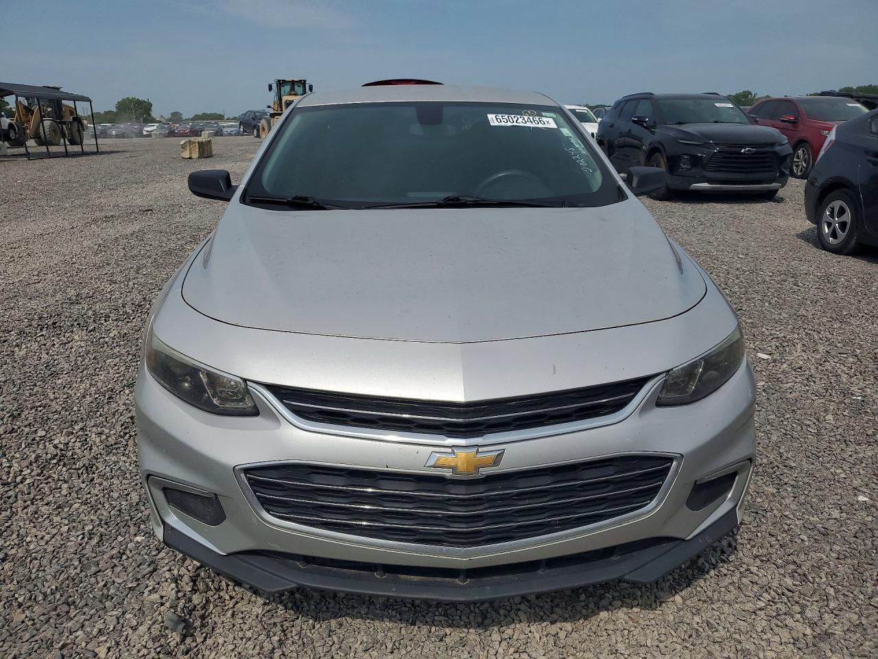 2017 CHEVROLET MALIBU LS — Фото 5 из 12
