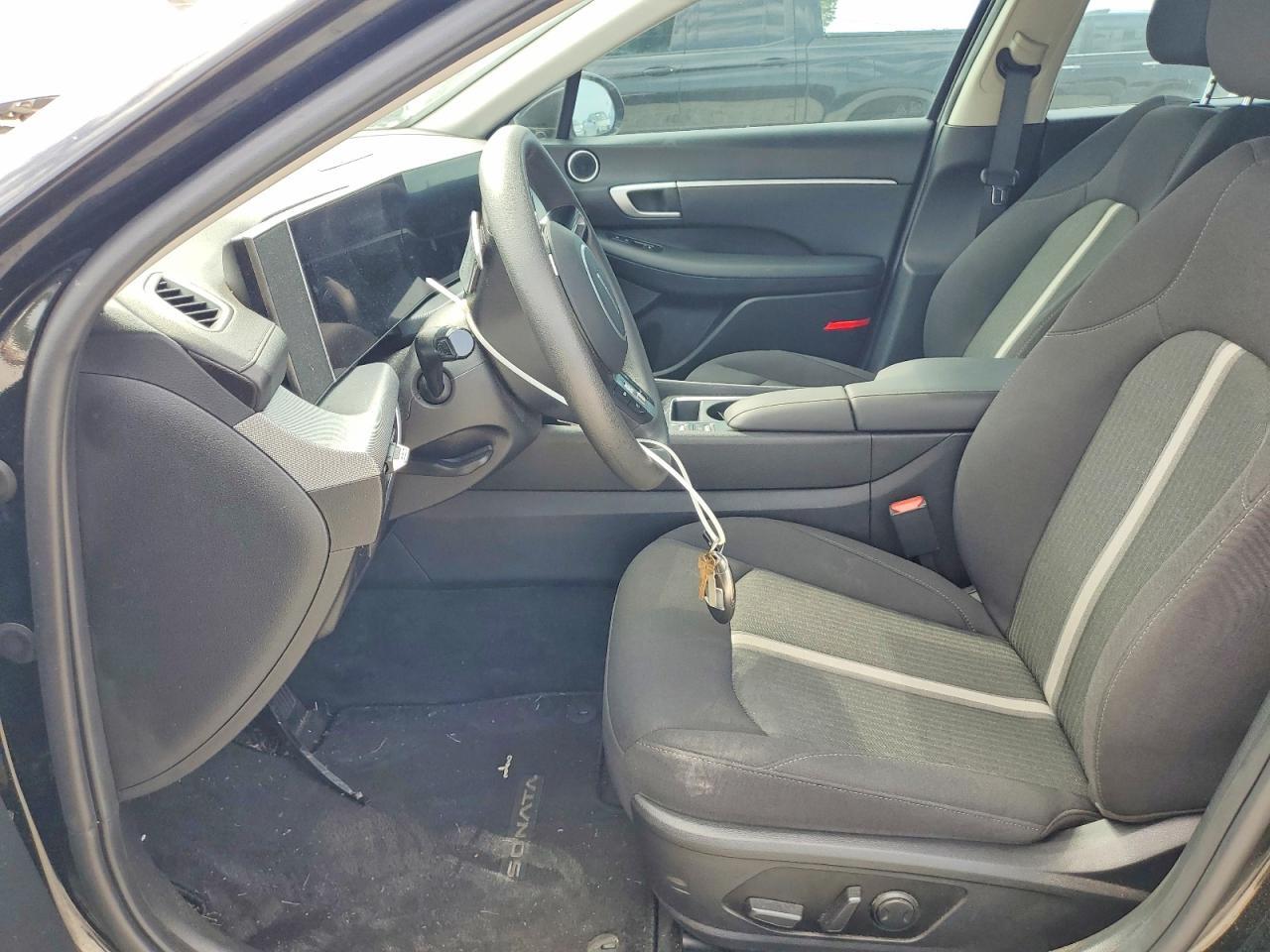 2025 HYUNDAI SONATA SEL — Фото 7 из 12