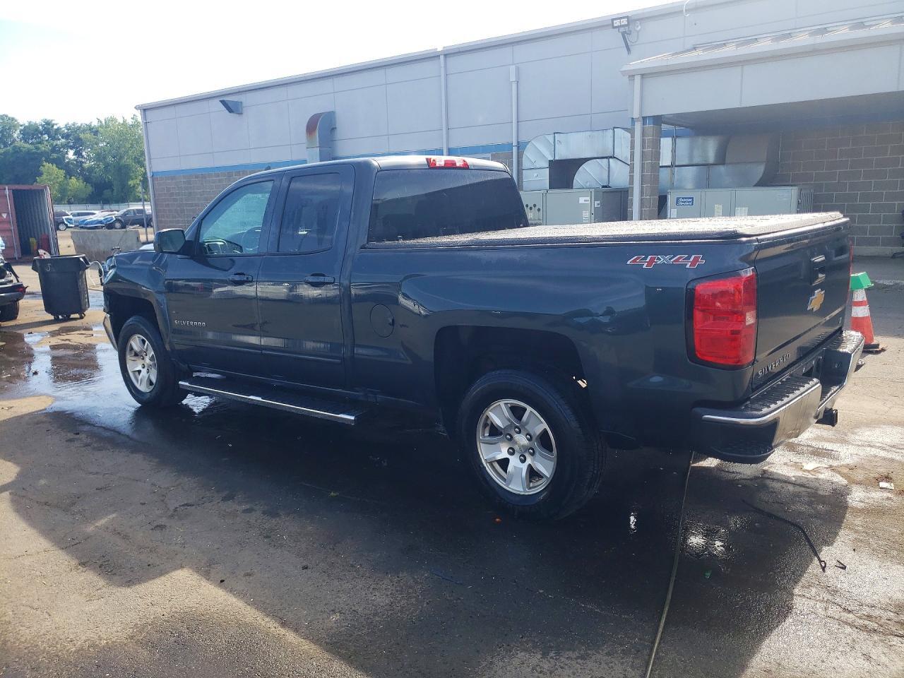 2017 CHEVROLET SILVERADO K1500 LT — Фото 2 из 12