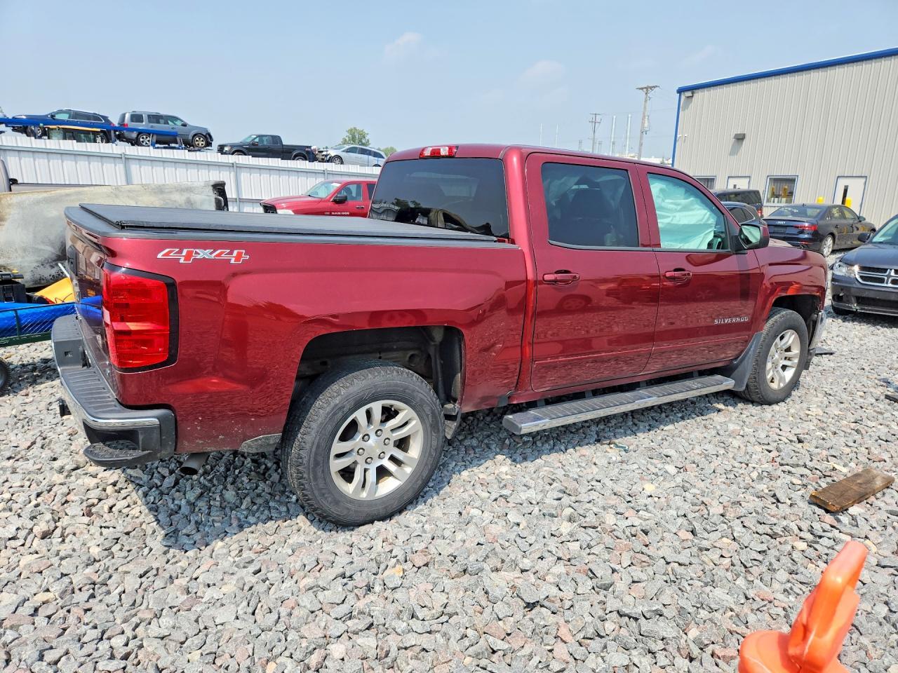 3GCUKREC2HG359439 2017 CHEVROLET SILVERADO photo no. 3