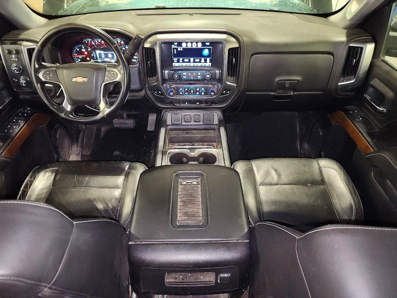 2017 CHEVROLET SILVERADO K1500 LTZ — Фото 8 из 12