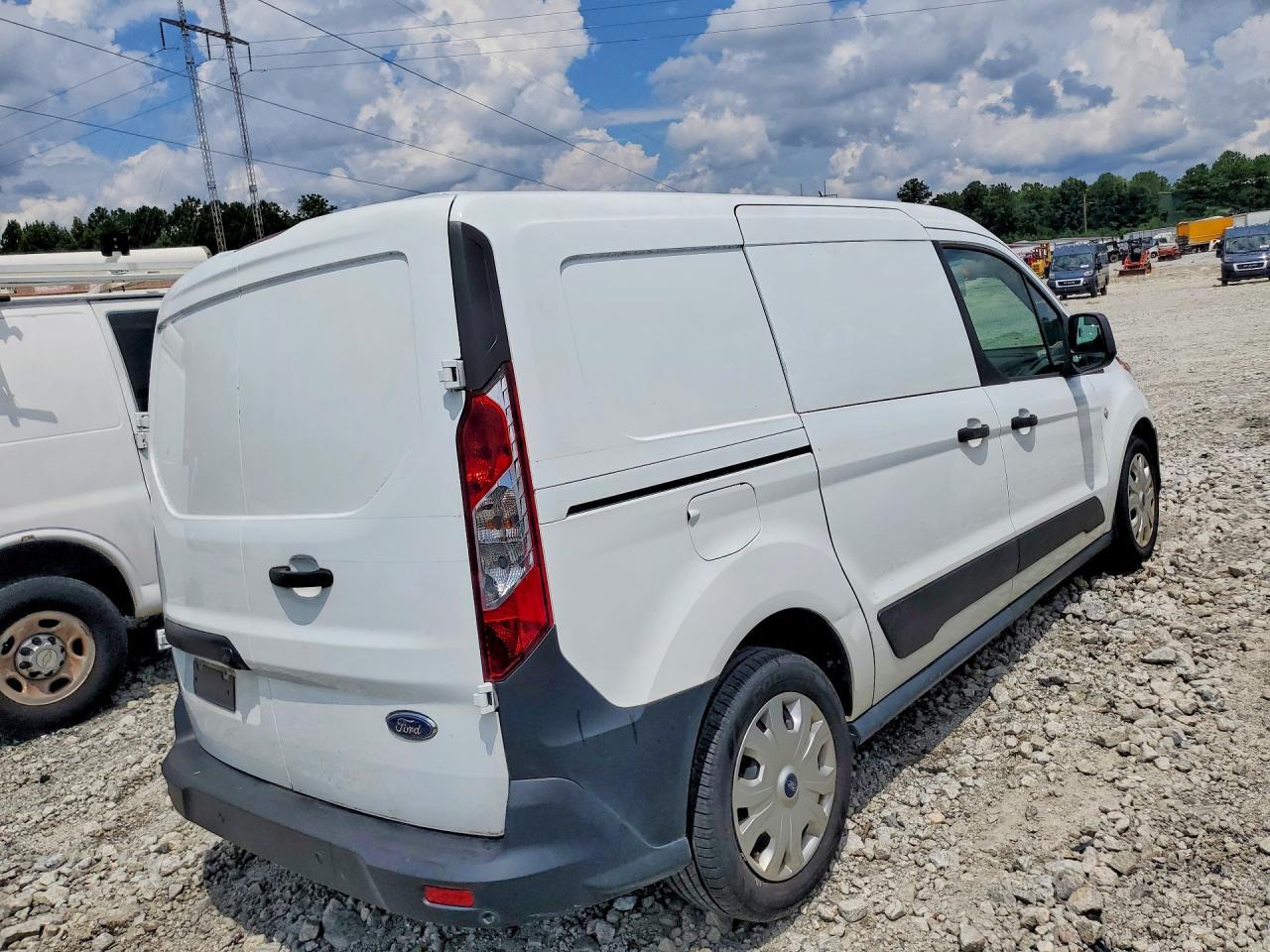 2021 FORD TRANSIT CONNECT XL — Фото 3 из 12
