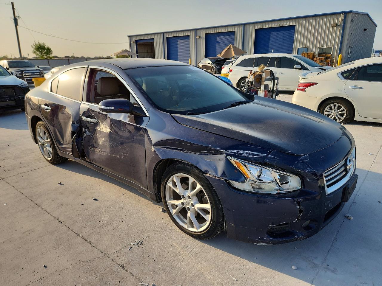 1N4AA5AP4DC832753 2013 NISSAN MAXIMA photo no. 4
