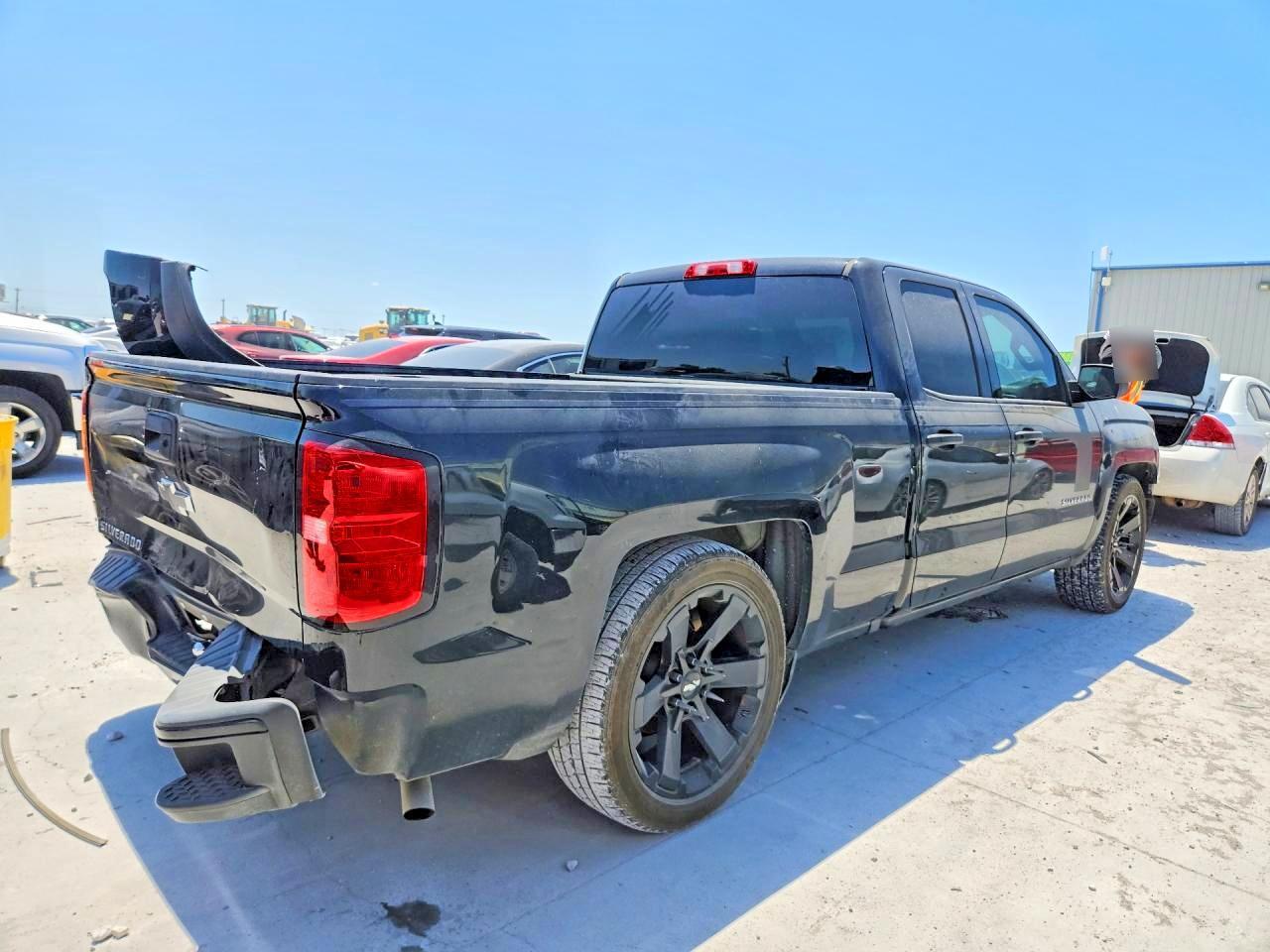 2017 CHEVROLET SILVERADO C1500 CUSTOM — Фото 3 из 13