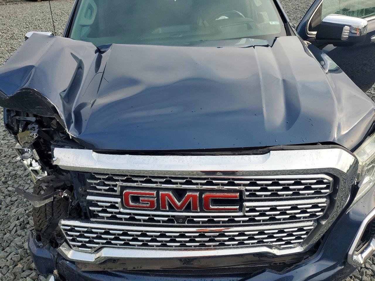 2021 GMC SIERRA K1500 DENALI — Фото 11 из 12