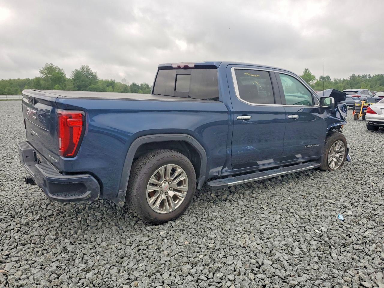 2021 GMC SIERRA K1500 DENALI — Фото 3 из 12