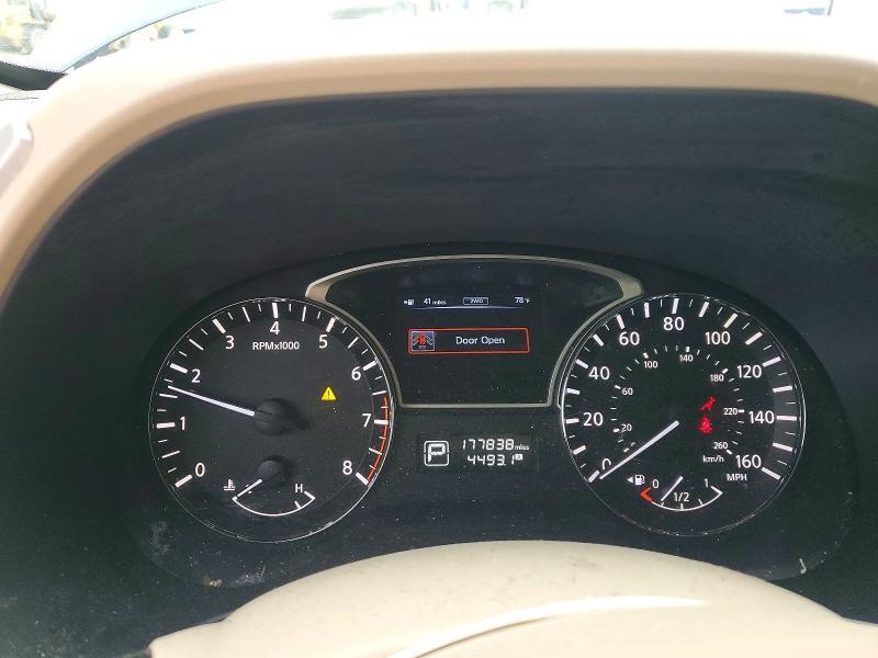 2013 NISSAN PATHFINDER S — Фото 9 из 13