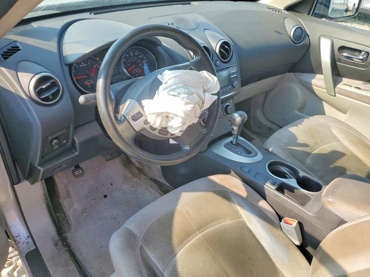 2013 NISSAN ROGUE S — Фото 8 из 12