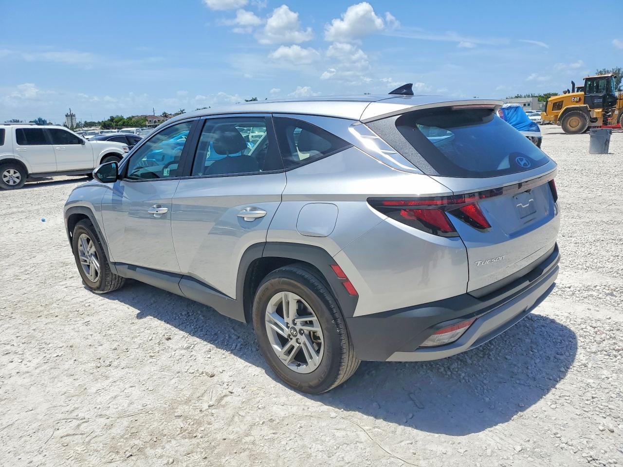 2025 HYUNDAI TUCSON SE — Фото 2 из 12