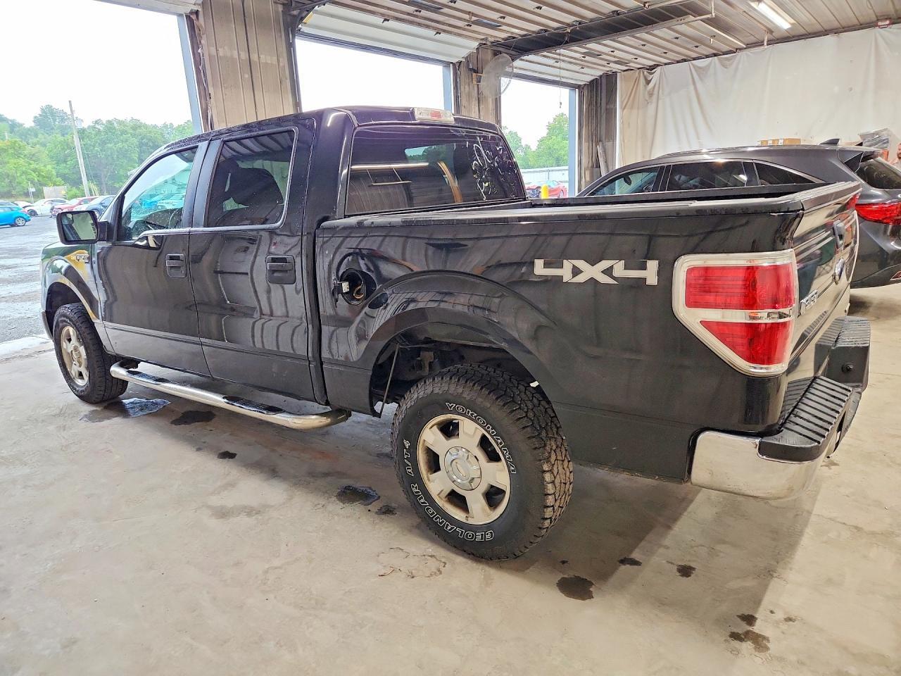 2011 FORD F150 SUPERCREW — Фото 2 из 12