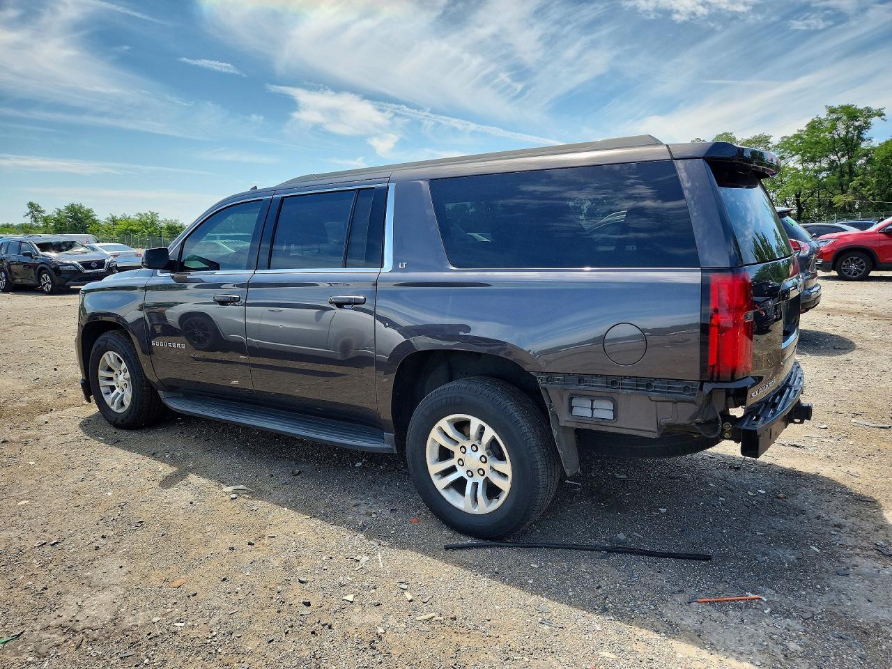 2017 CHEVROLET SUBURBAN K1500 LT — Фото 2 из 14