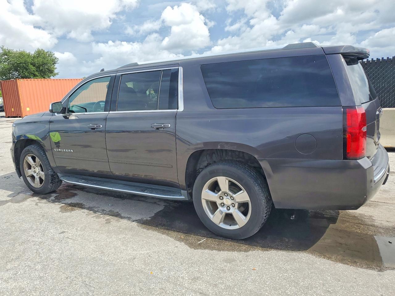 2017 CHEVROLET SUBURBAN K1500 PREMIER — Фото 2 из 13
