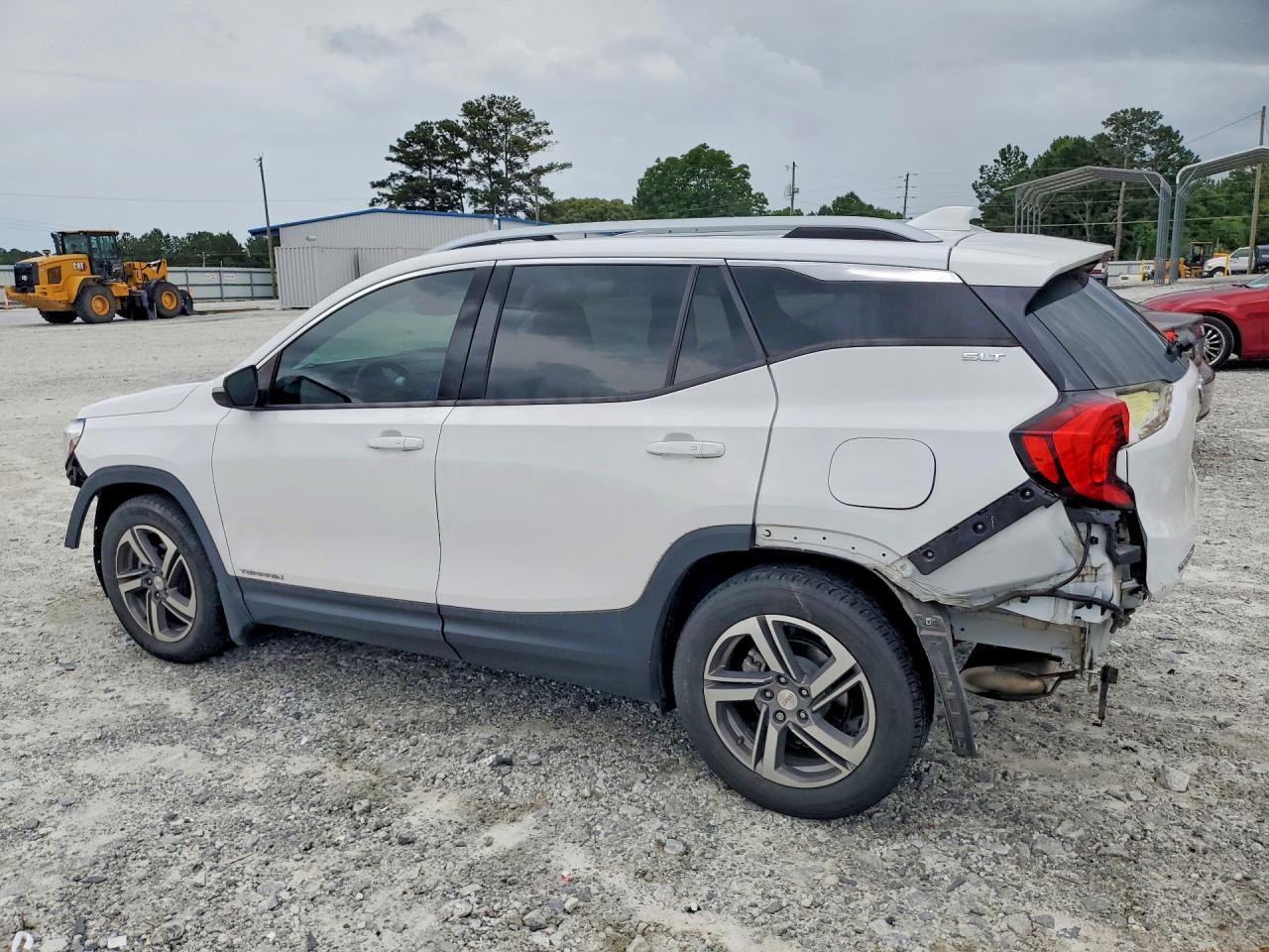 2021 GMC TERRAIN SLT — Фото 2 из 14
