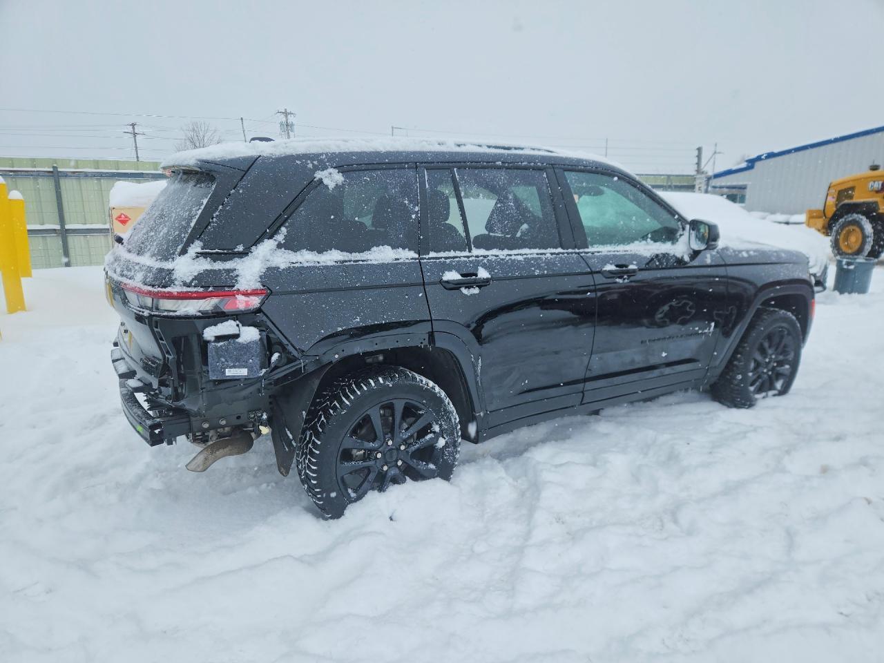 2025 JEEP GRAND CHEROKEE LIMITED — Фото 3 из 12