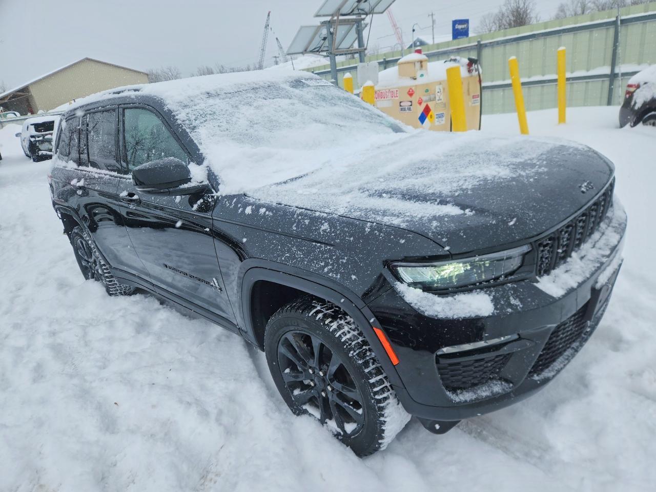 2025 JEEP GRAND CHEROKEE LIMITED — Фото 4 из 12