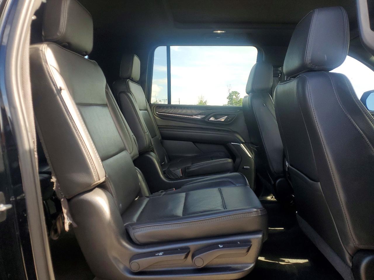 2021 GMC YUKON XL DENALI — Фото 11 из 13