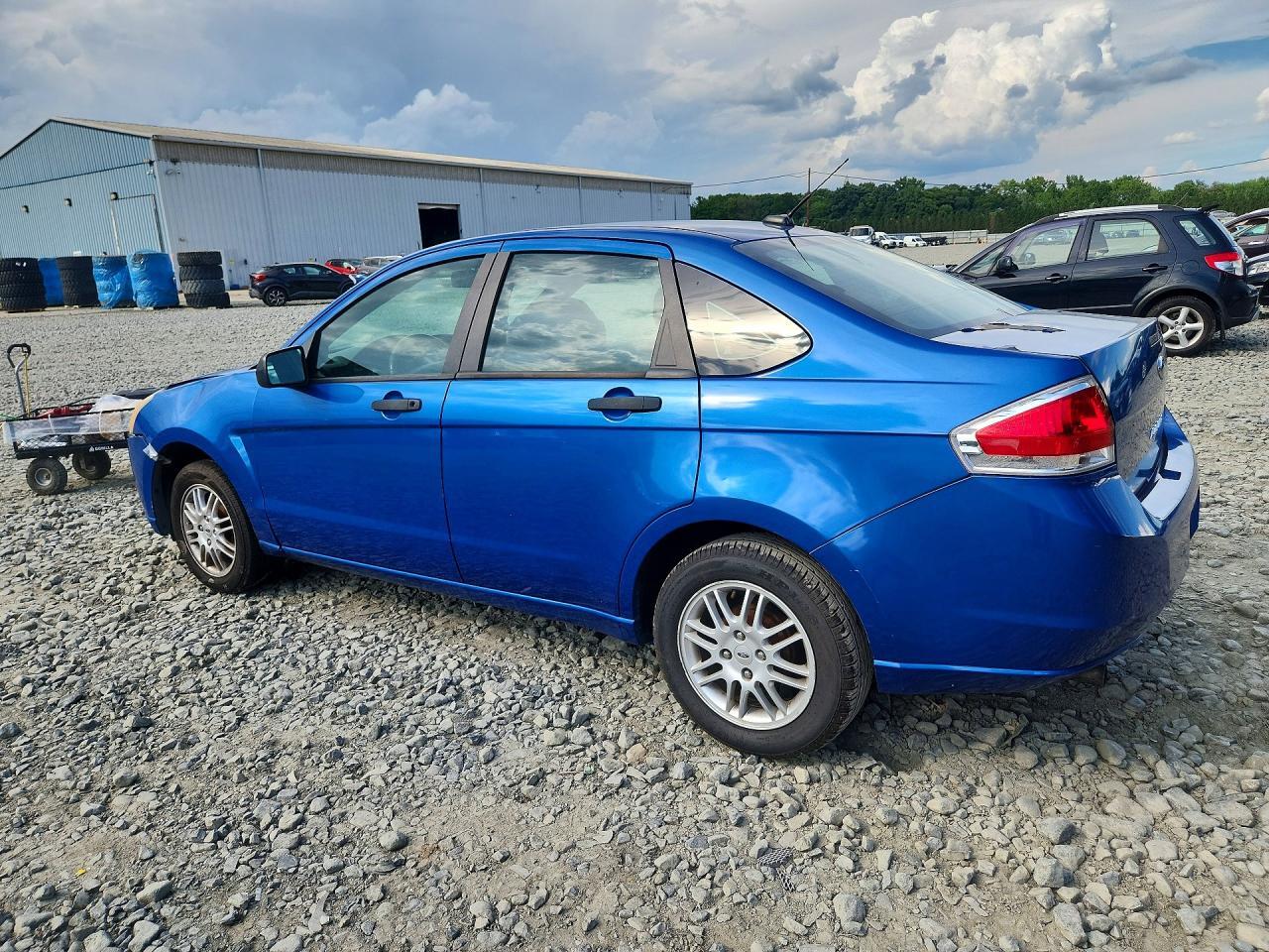 2011 FORD FOCUS SE — Фото 2 из 12