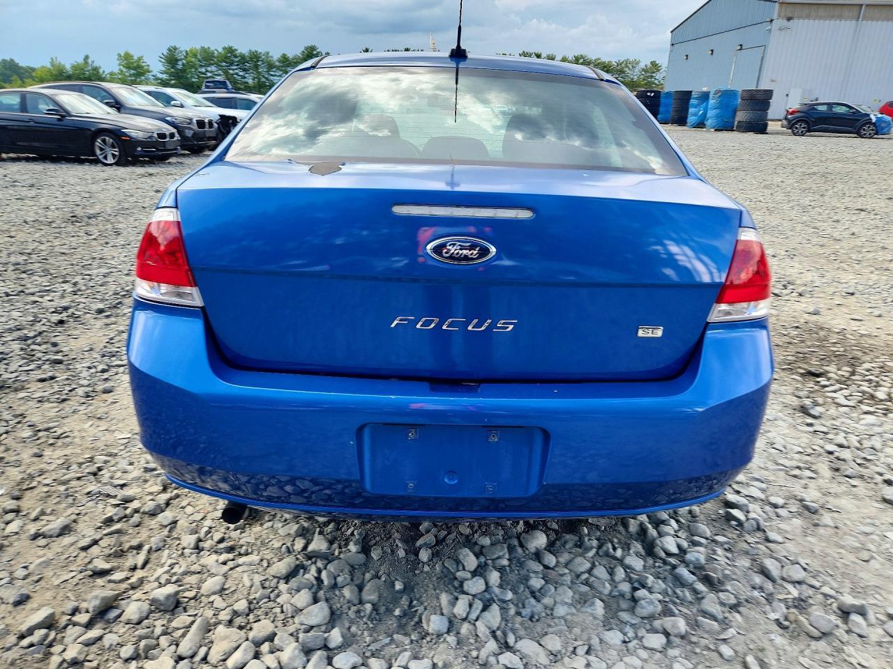 2011 FORD FOCUS SE — Фото 6 из 12